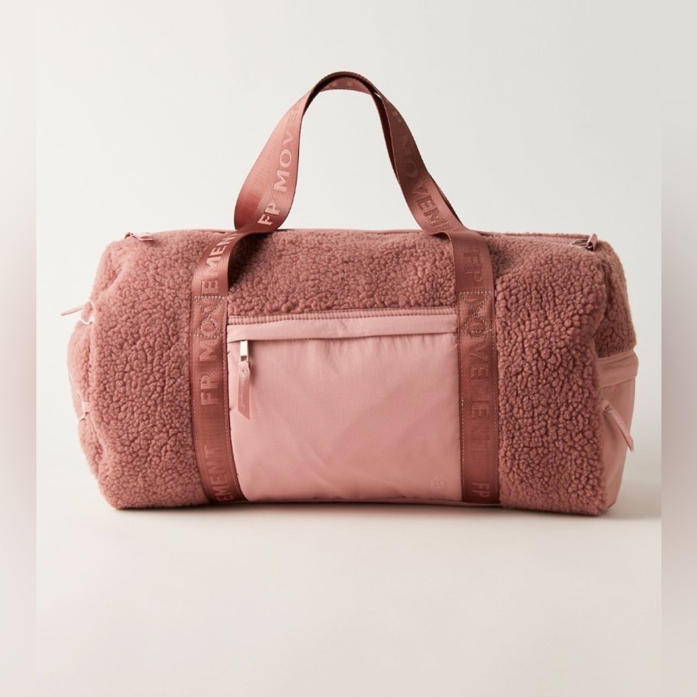NWT FREE PEOPLE MOVEMENT  SLOPES SHERPA DUFFLE BAG WHIPPED GEM